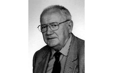 Z PZYKROŚCIĄ ZAWIADAMIAMY O ŚMIERCI WIELOLETNIEGO DYREKTORA COMS DR. ZBIGNIEWA RUSINA